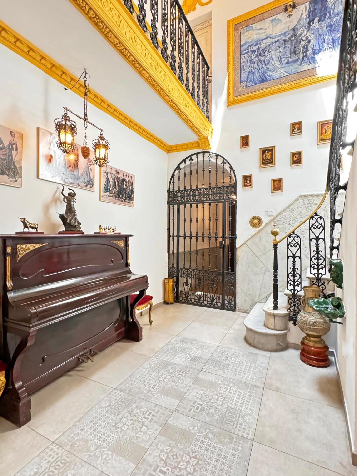 Homestay Palace House Hercules -