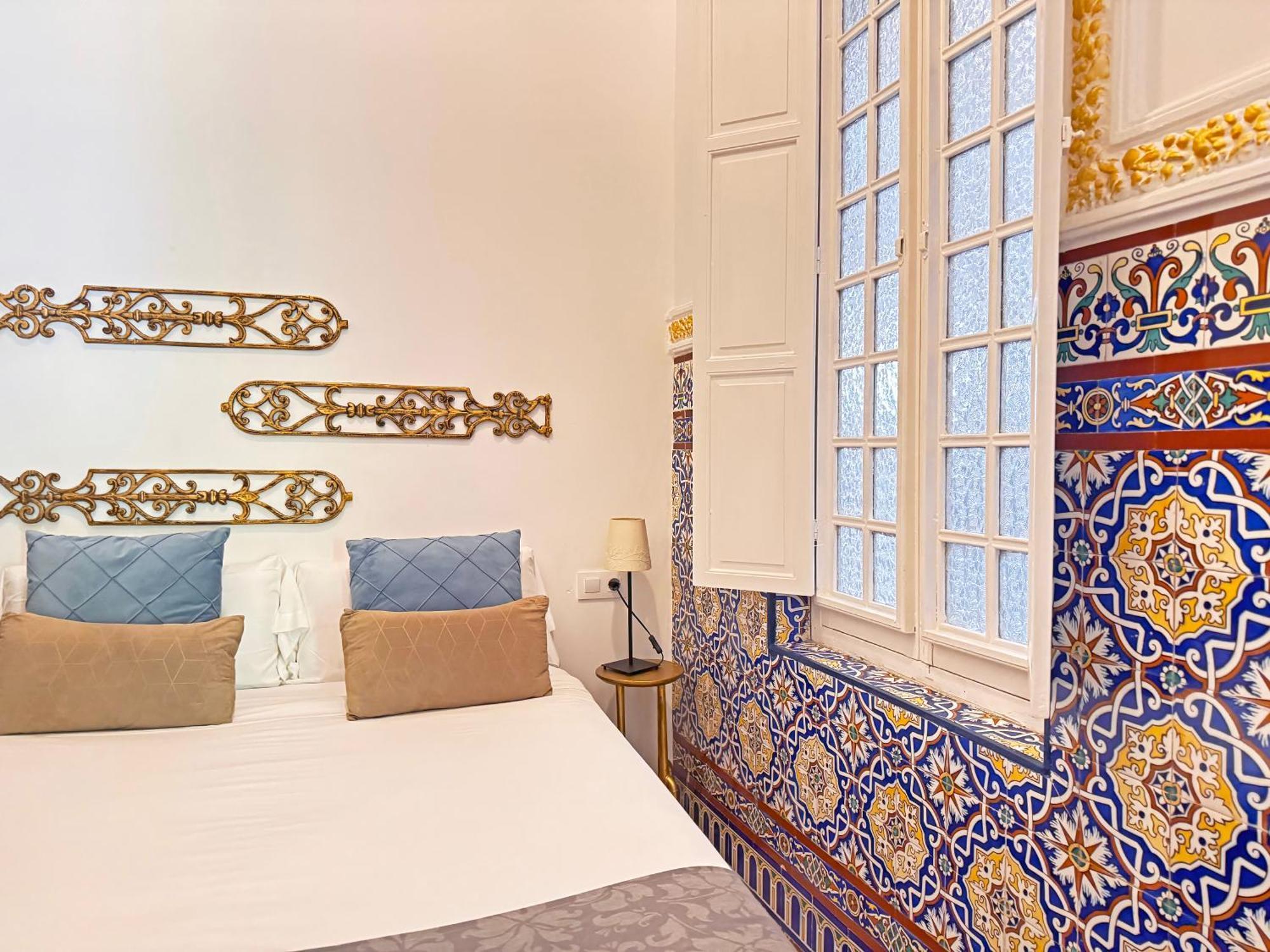 Palace House Hercules - Homestay