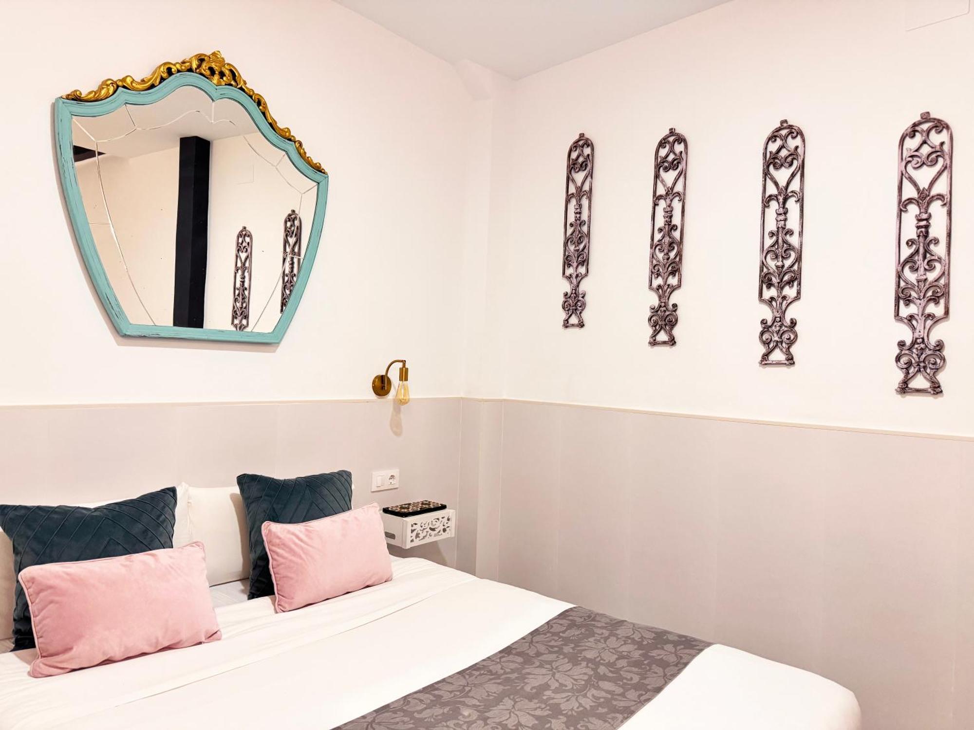 Palace House Hercules - Homestay