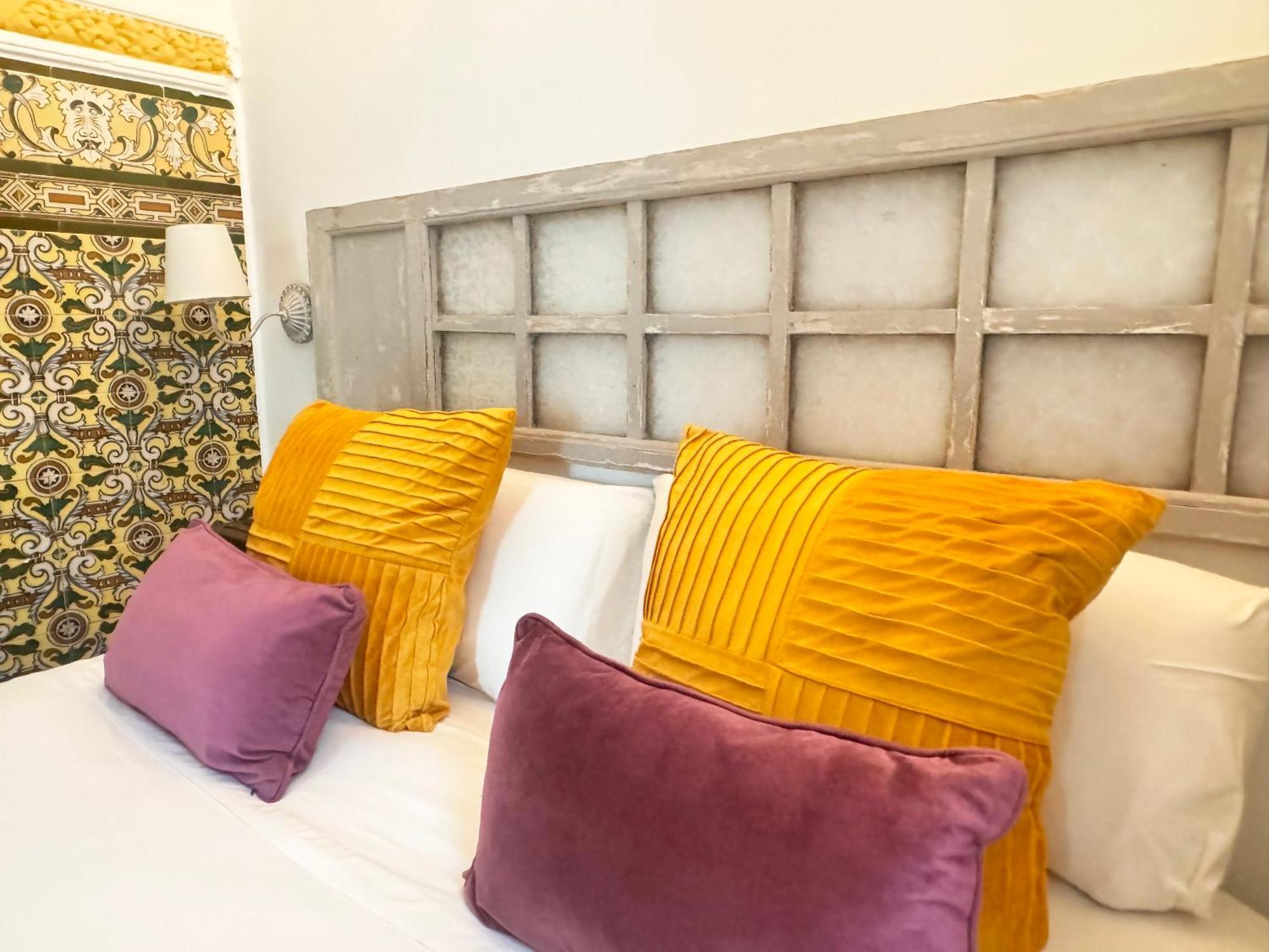 Palace House Hercules - Homestay *