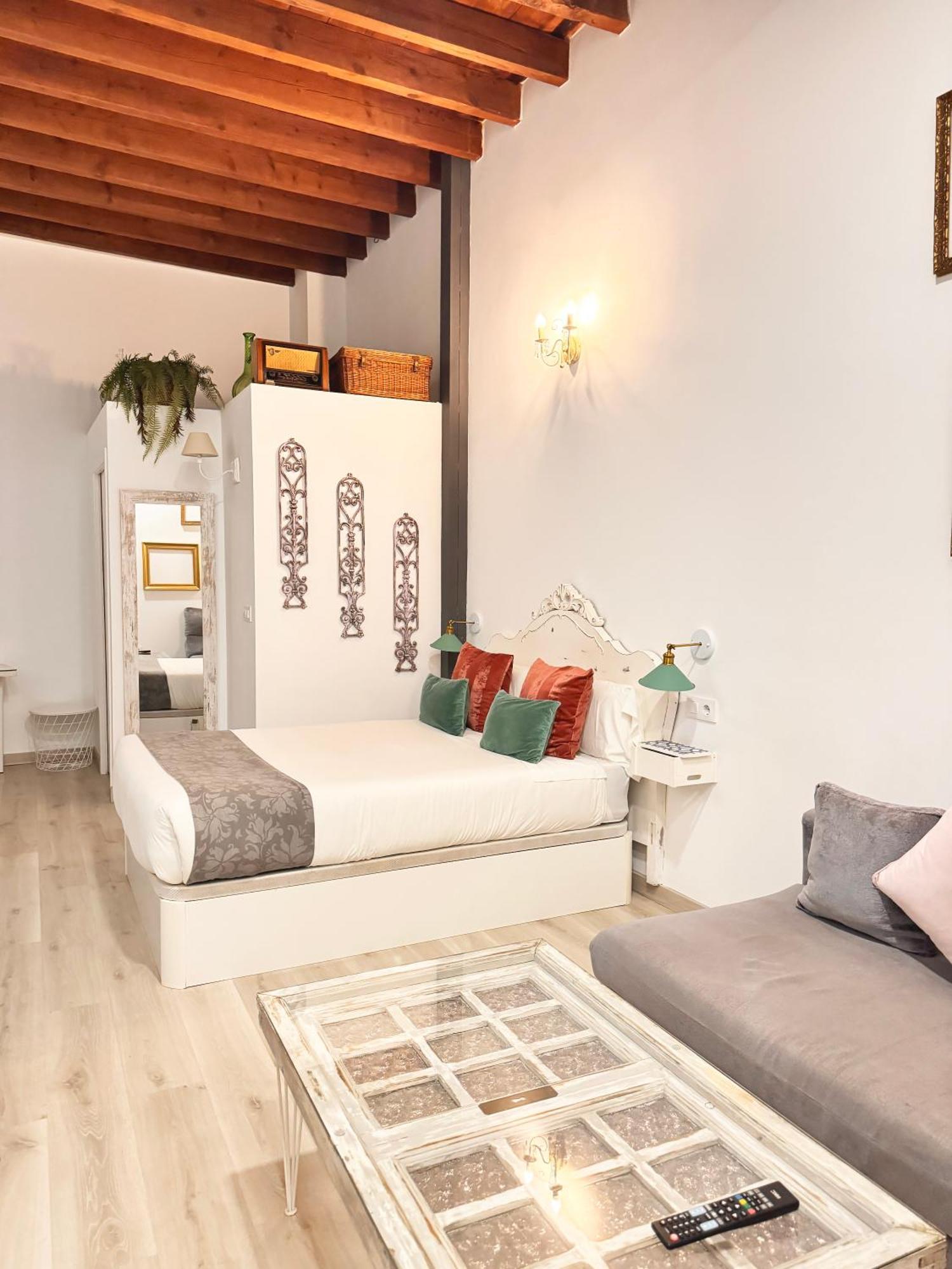 Palace House Hercules - * Seville