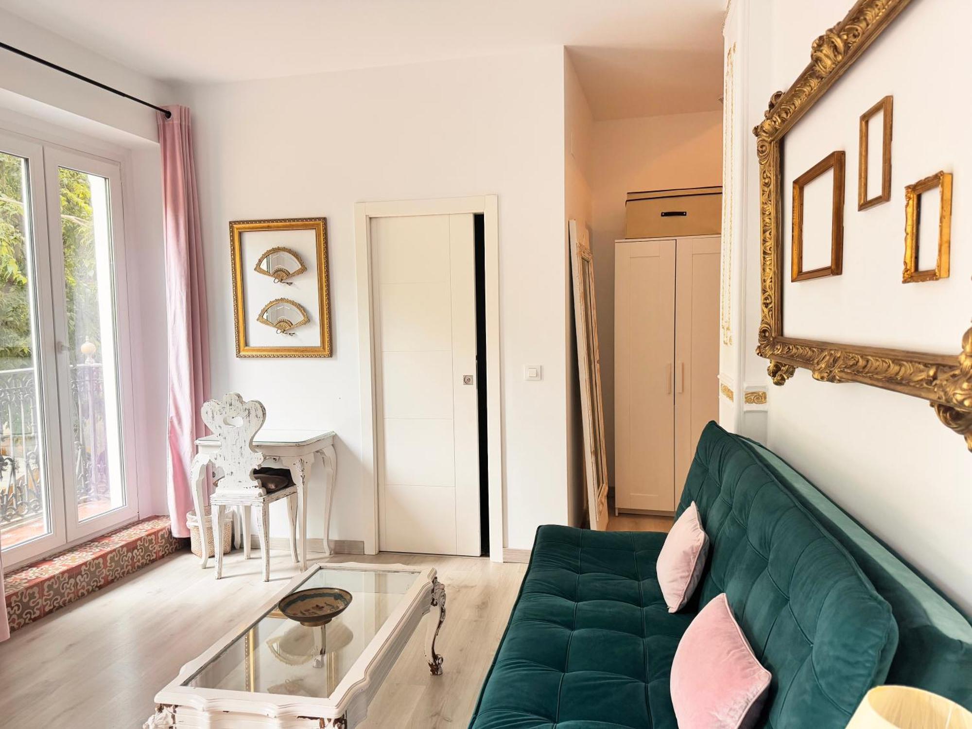 Palace House Hercules - Homestay
